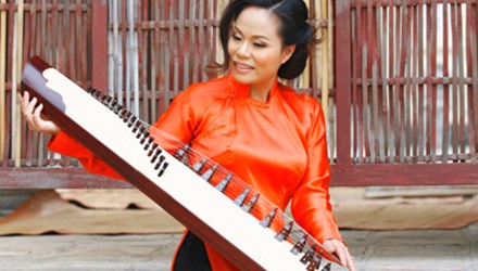 Nghệ sỹ đàn tranh Võ Vân Ánh được mời làm giám khảo Grammy hạng mục World Music