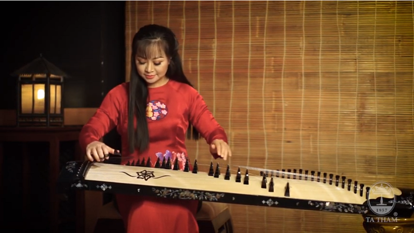 Đàn Tranh Tạ Thâm T19ML2B | Mùa thu quê hương - Phạm Thúy Hoan | Biểu diễn: Phan Lan Hương